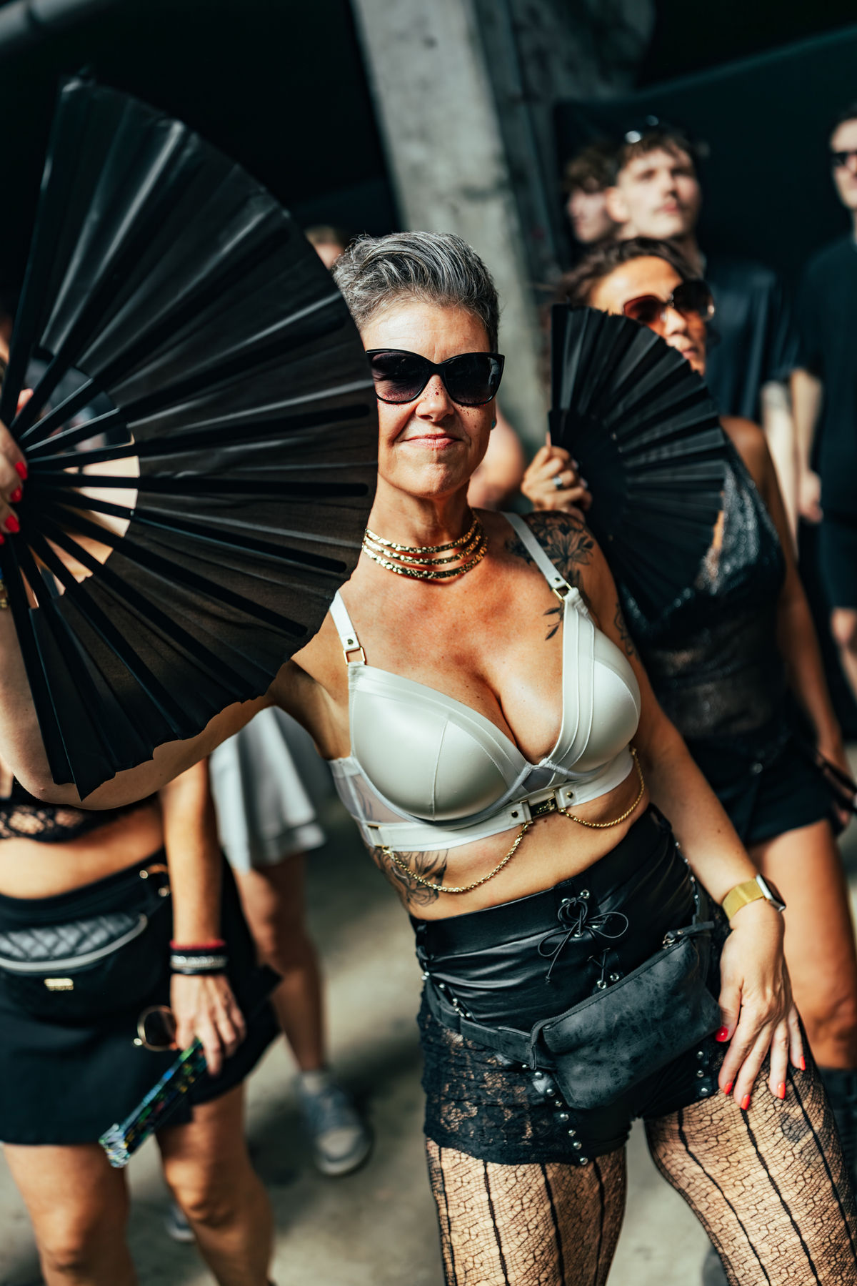 Loading... just a sec